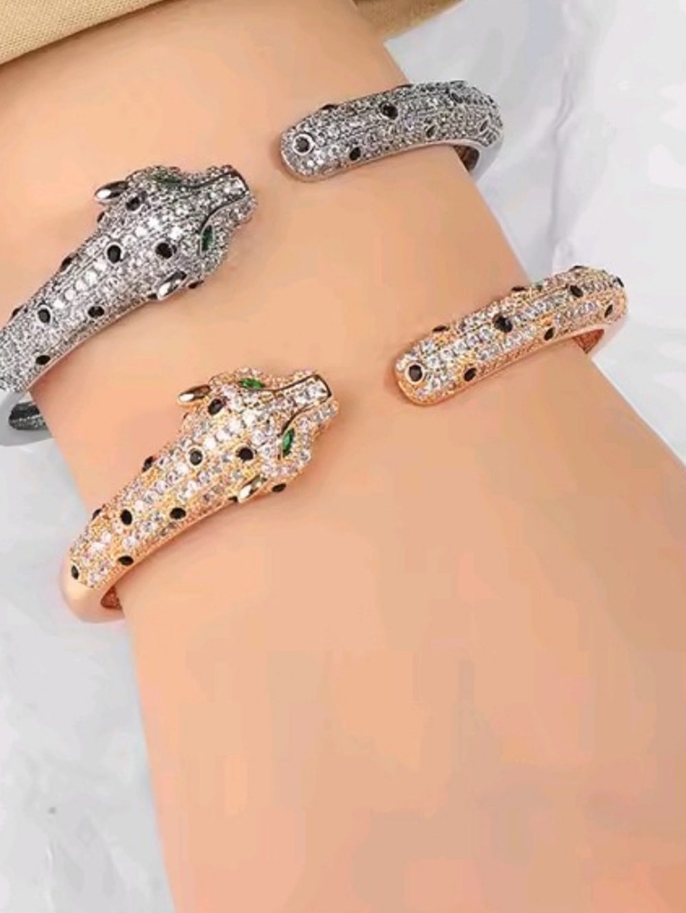 Silver Pavé Panther -Head Hinged Bracelet with Green Eyes - Picture 2 of 9